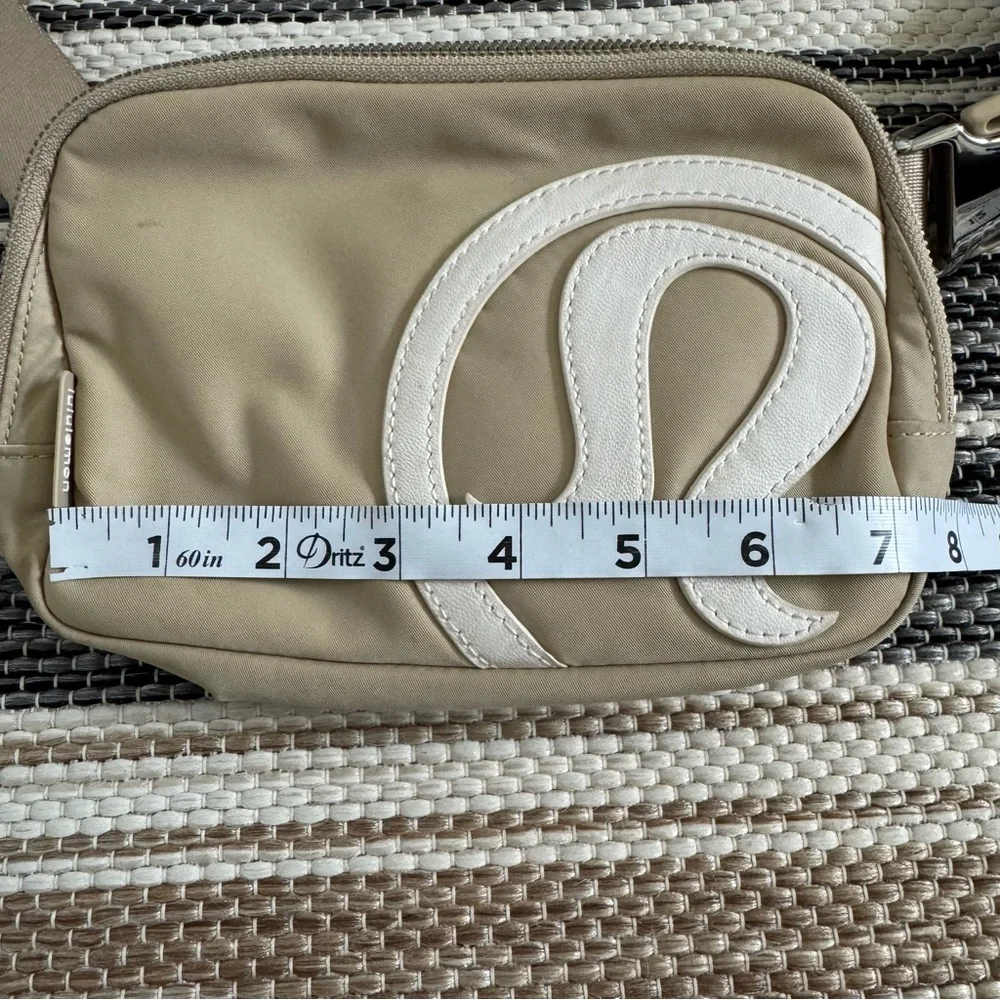 Lululemon‎ Everywhere Belt Bag Fanny Pack Logo Tan